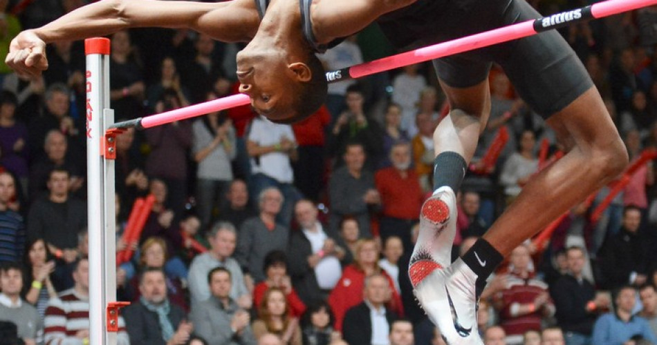 Pohľad do histórie TIPOS Banskobystrickej latky